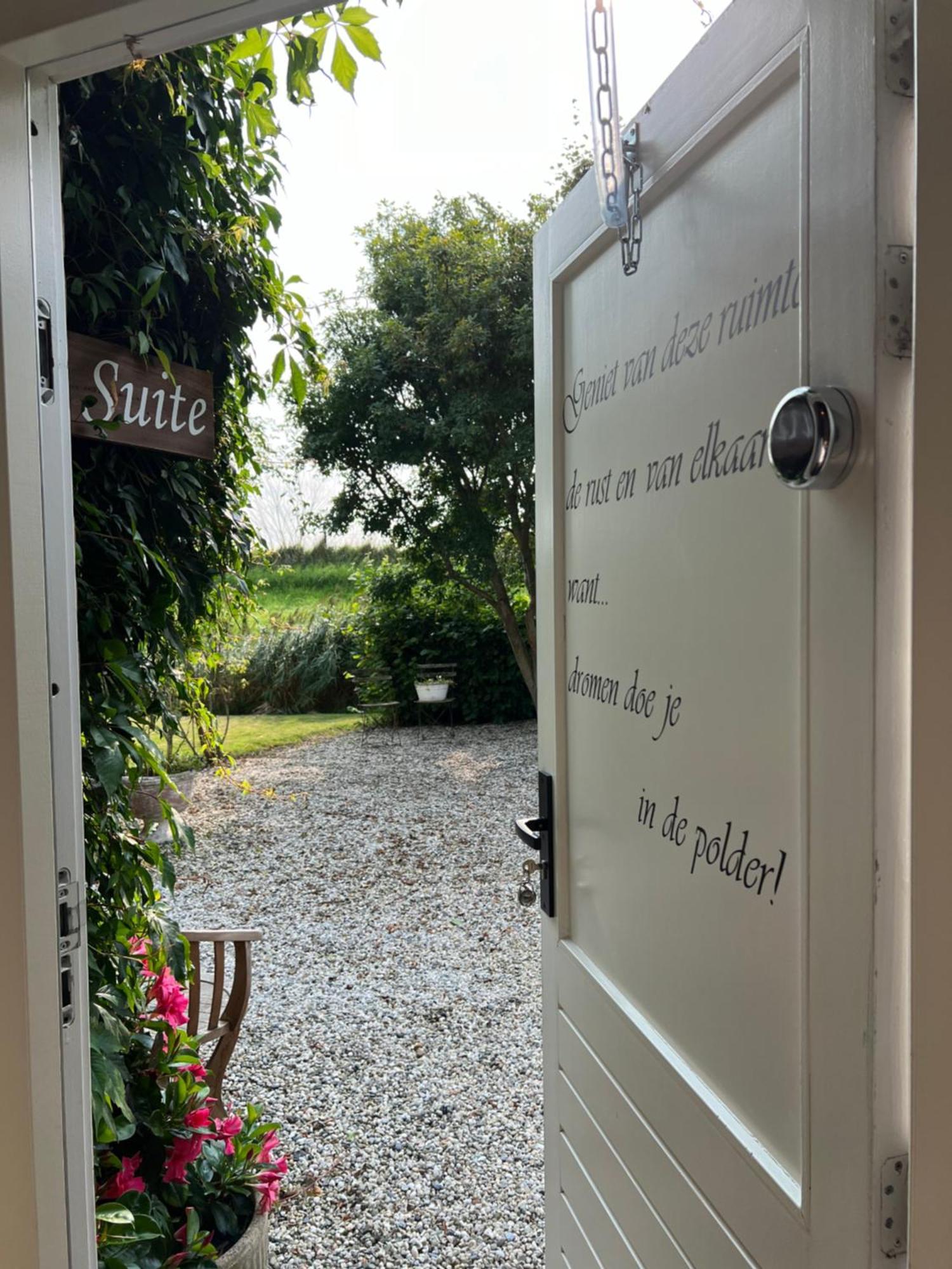 B & B 'Droom In De Polder De Suite Met Prive Sauna Арнемайден Екстериор снимка