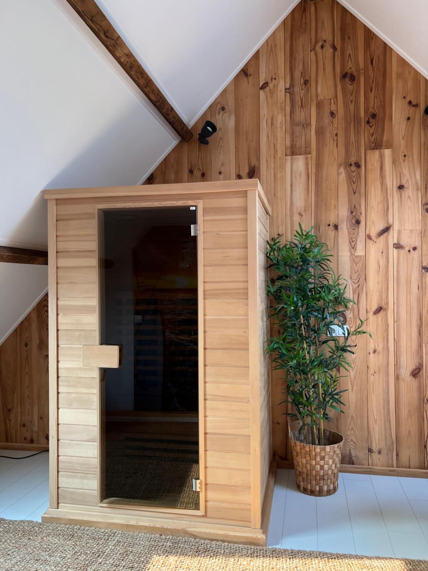 B & B 'Droom In De Polder De Suite Met Prive Sauna Арнемайден Екстериор снимка